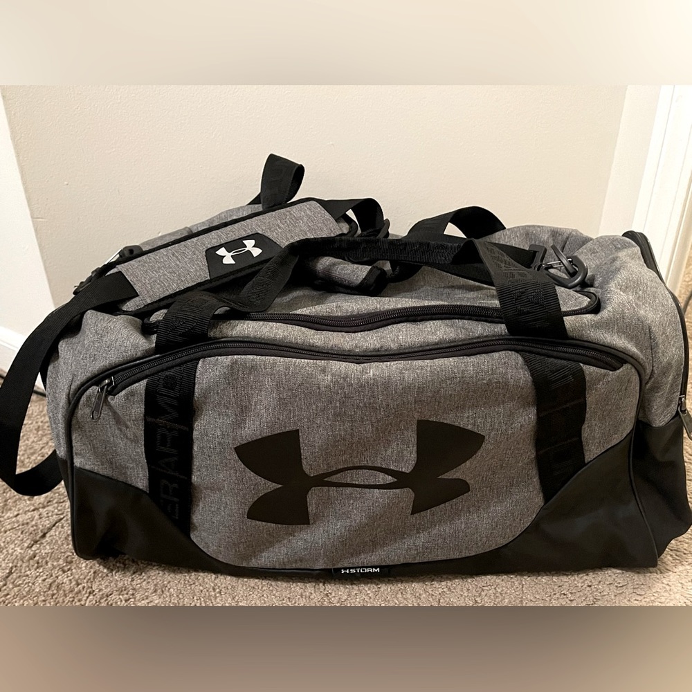 Medium Under Armour Duffle Bag